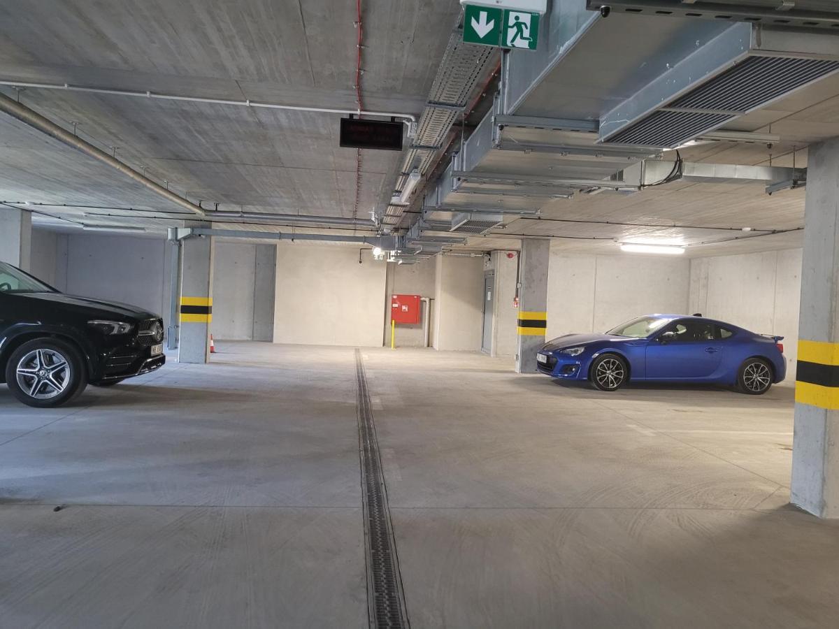 Apartament Gliwice Centrum Dunikowskiego Z Garazem Bagian luar foto